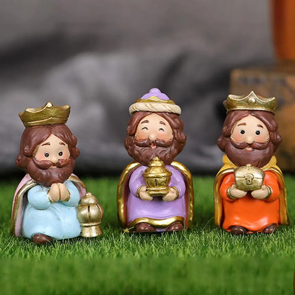 Nativity Sets for Christmas Resin Manger Scene Ornaments Jesus Figurines Sets Cute Cartoon Figures Nativity Statue Home Decor