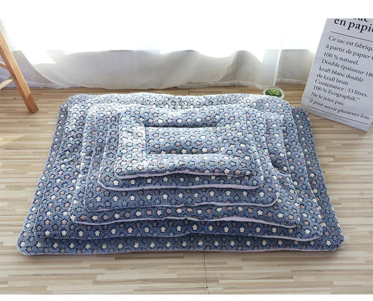 Soft Cat Bed Mats Short Plush Pet Sleeping Bed Mats for Cats Small Dogs Cute Pet Pad Blanket Warm Kitten Cushion Cat Accessories