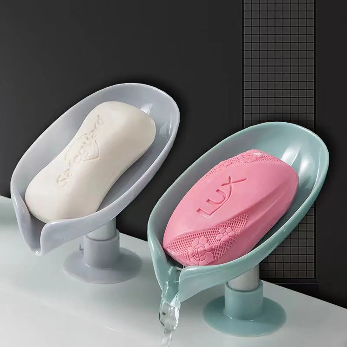 Leaf Shape Soap Box Drain Soap Holder Bathroom Accessories Suction Cup Soap Dish Tray Soap Dish for Bathroom Soap Container