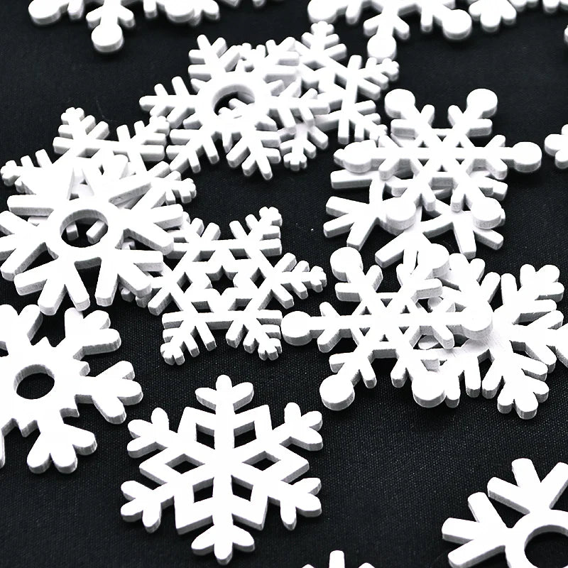 50pcs Mix Shape White Wooden Snowflakes Christmas Ornaments Xmas Tree Wood Pendant New Year Christmas Decorations for Home