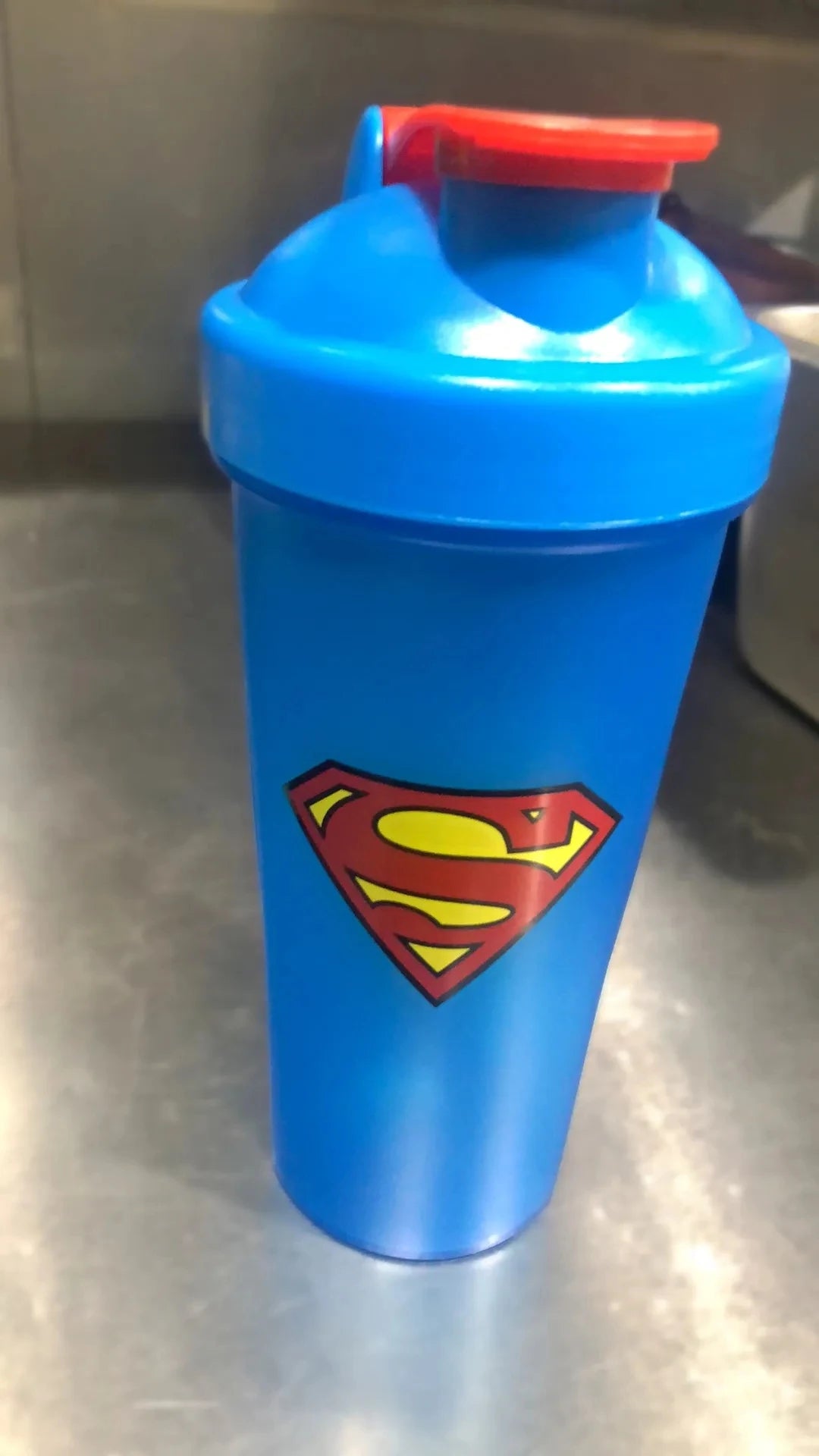 New 600ml Disney Batman Superman Shake Cup Home Large Capacity Protein Powder Plastic Cup Gym Sports Water Cup Film Peripheral