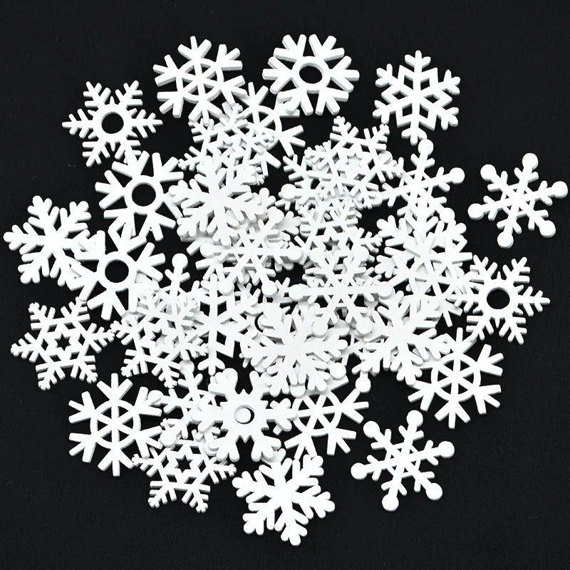 50pcs Mix Shape White Wooden Snowflakes Christmas Ornaments Xmas Tree Wood Pendant New Year Christmas Decorations for Home