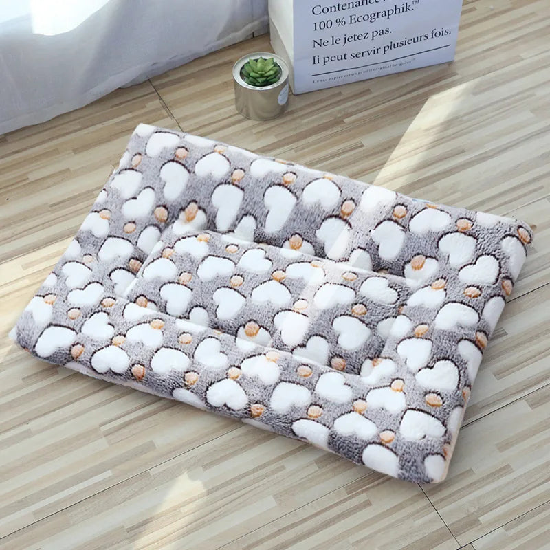 Soft Cat Bed Mats Short Plush Pet Sleeping Bed Mats for Cats Small Dogs Cute Pet Pad Blanket Warm Kitten Cushion Cat Accessories